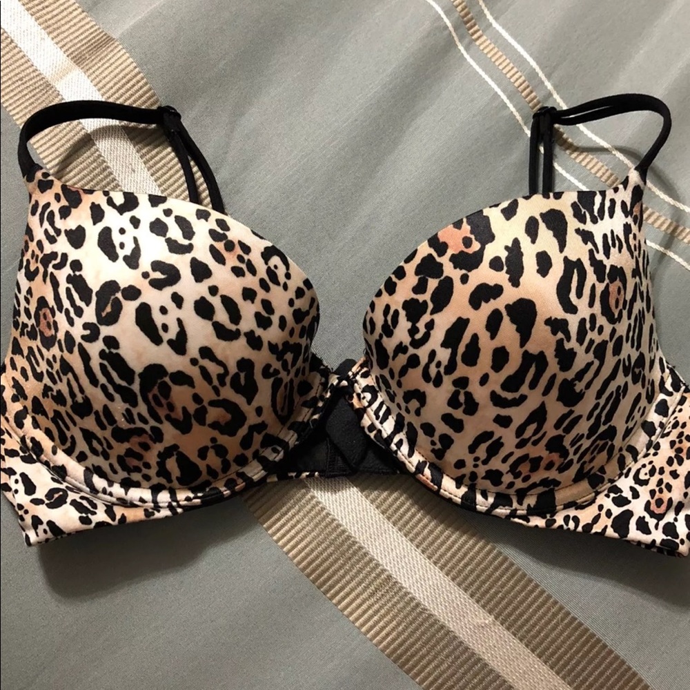 Victoria’s Secret 34B Very Sexy push-up